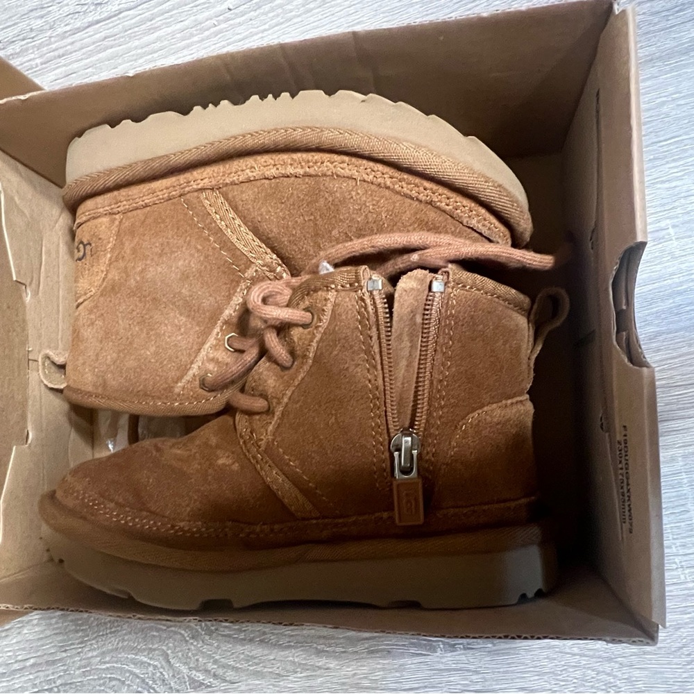 Neumel II Boot Toddler Size 10 Chestnut